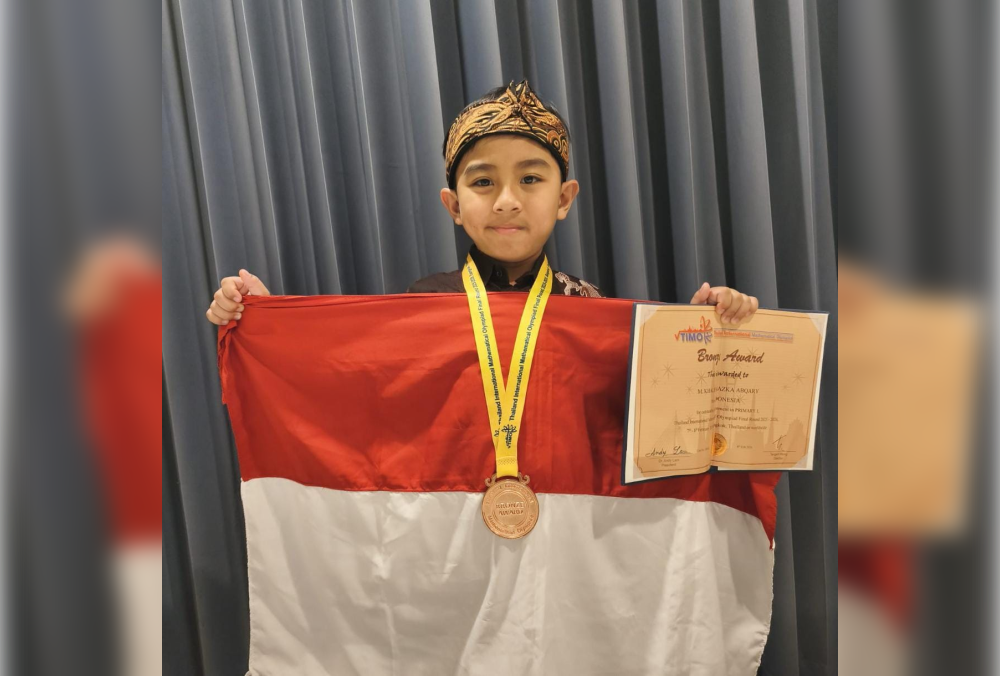 Gambar-Kisah Inspiratif M. Khalifah Azka Abqary: Siswa SDN Jatiasih 3 Bekasi Raih Prestasi Dunia