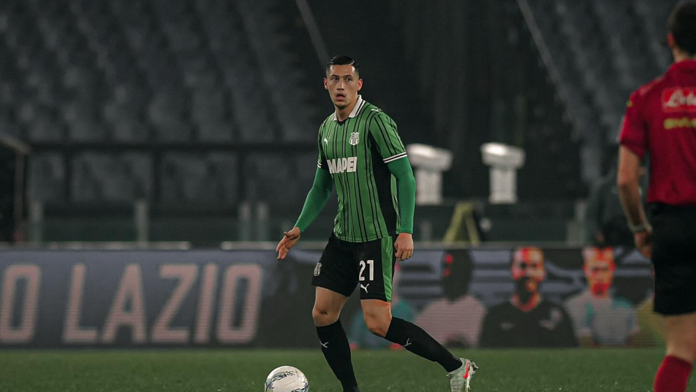 Biografi dan Profil Jay Idzes: Perjalanan Pendidikan Sepak Bola hingga Serie A