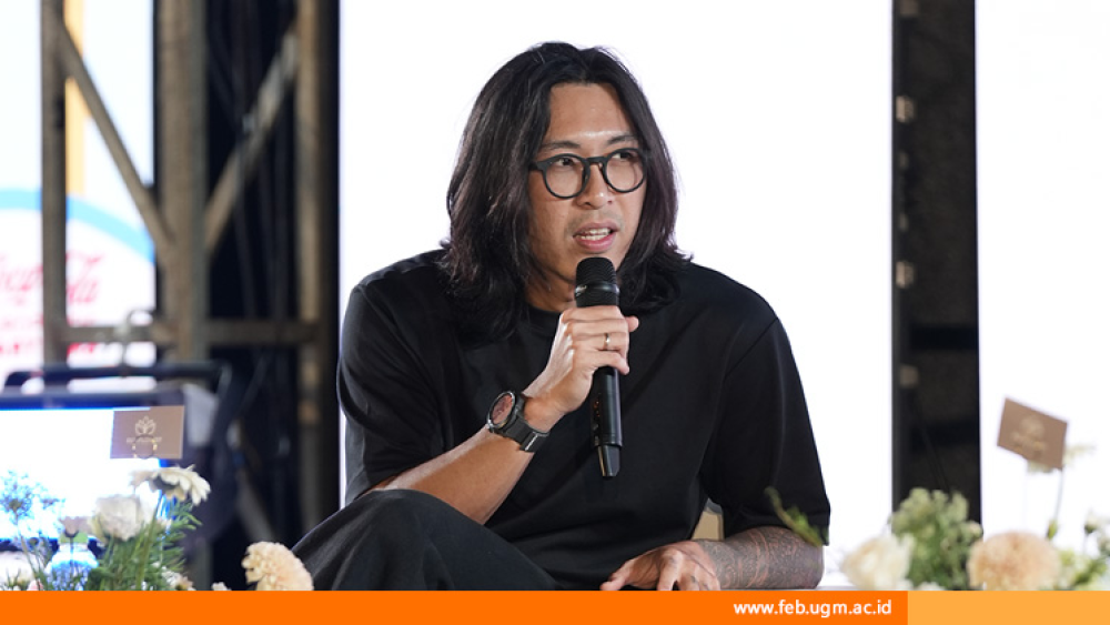 Profil dan Riwayat Pendidikan dr. Tirta: Lulusan Kedokteran UGM hingga Kiprahnya Saat Ini