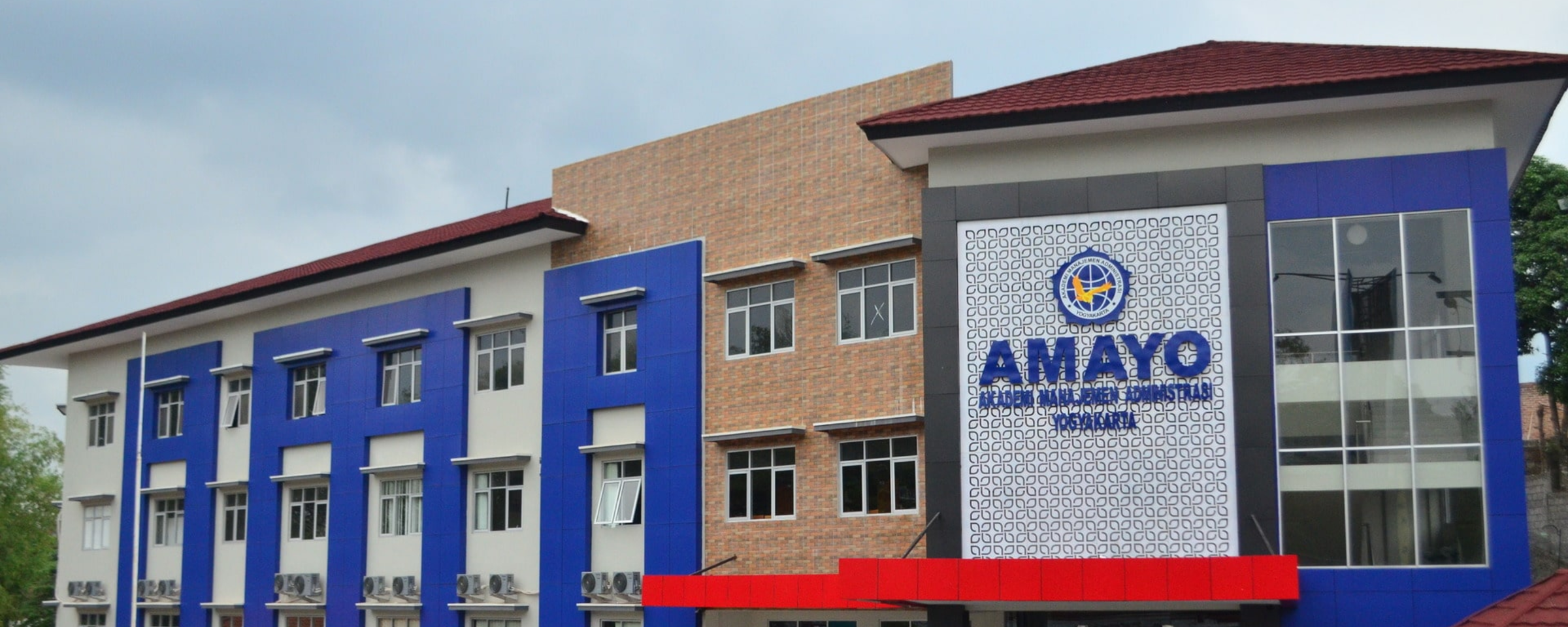 foto kampus Akademi Manajemen Administrasi Yogyakarta